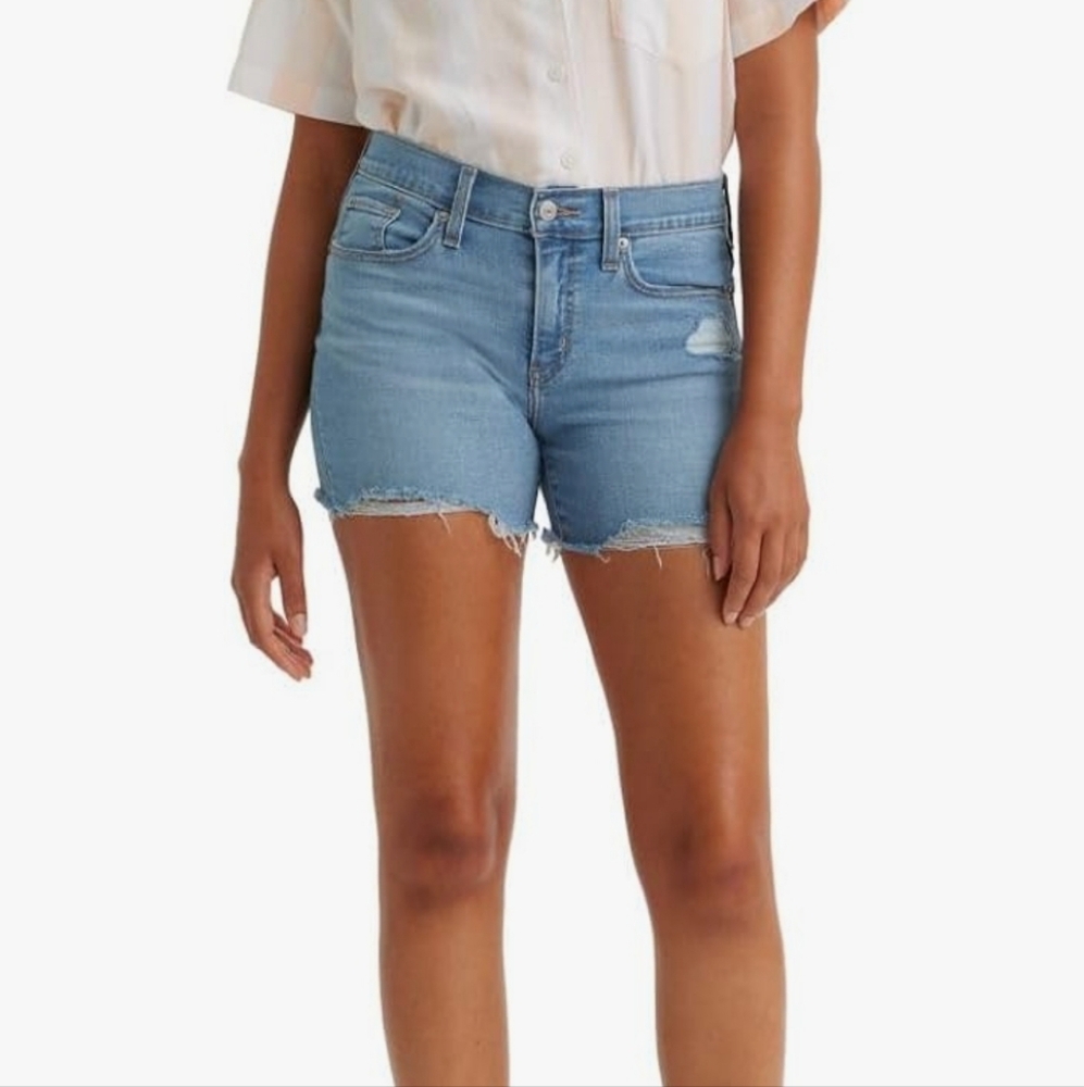 NWT Levi's Classic Blue Denim Women's Shorts